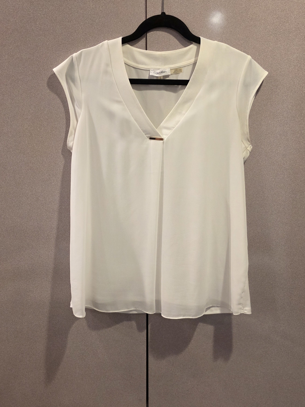 Calvin Klein White V-Neck Blouse Top Size M